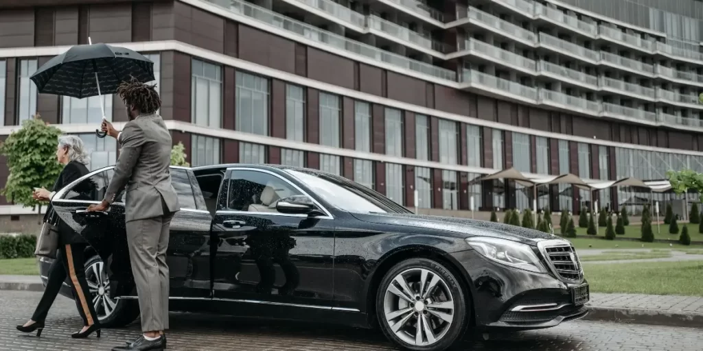 How Executive Transportation Impacts First Impressions in DC Business Culture